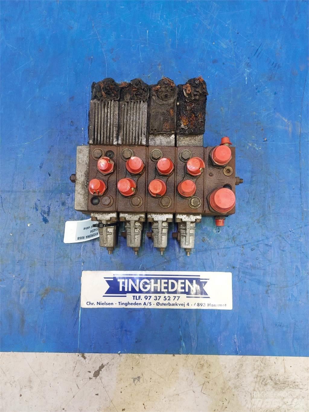 Hydrema 906B 液压