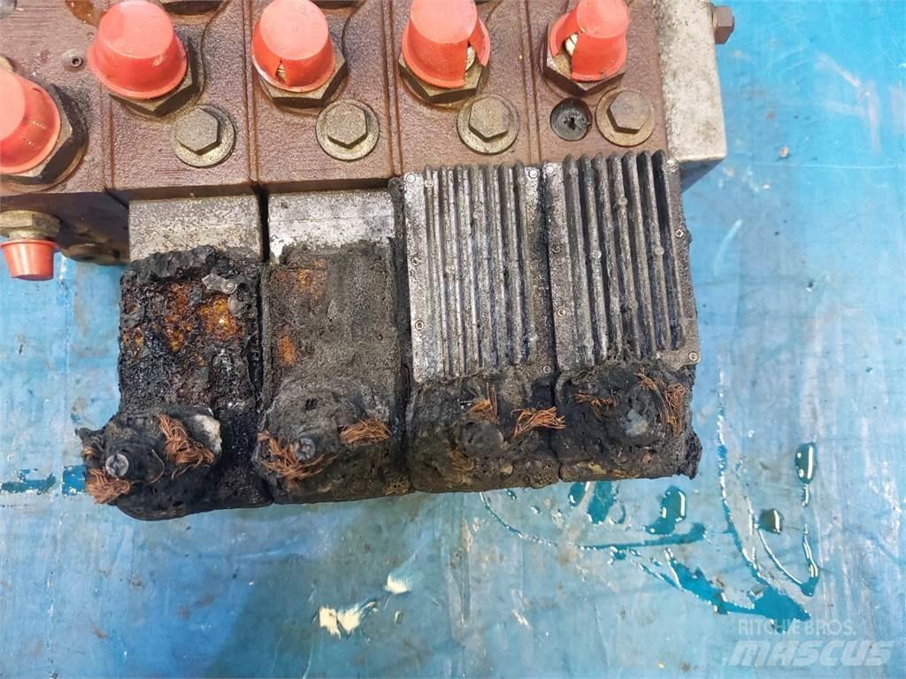 Hydrema 906B 液压
