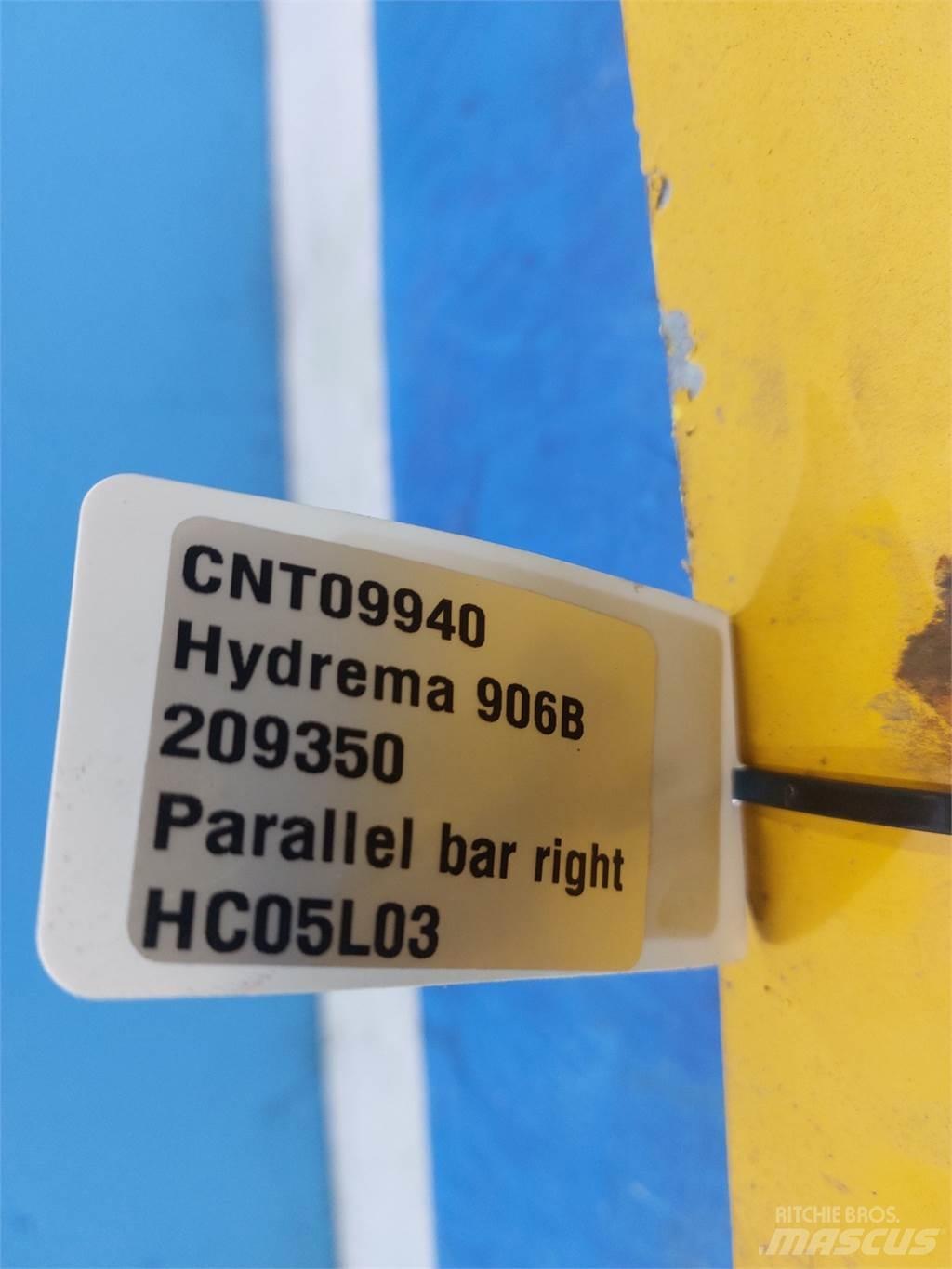 Hydrema 906B 吊杆和铲斗