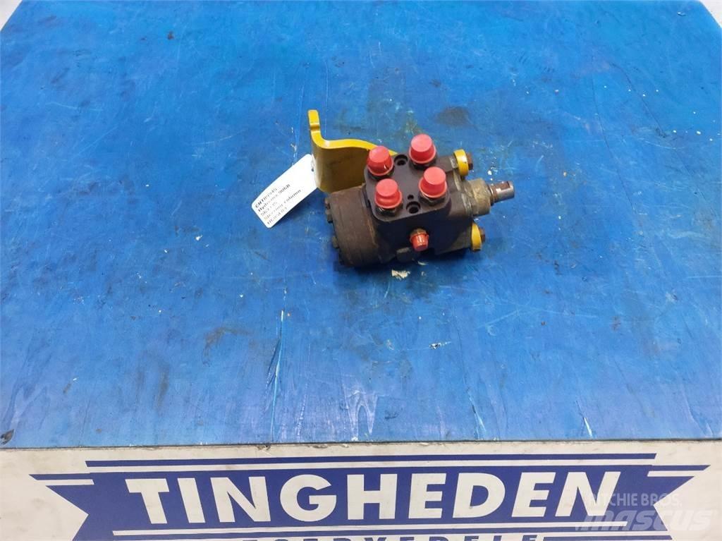 Hydrema 906B 液压