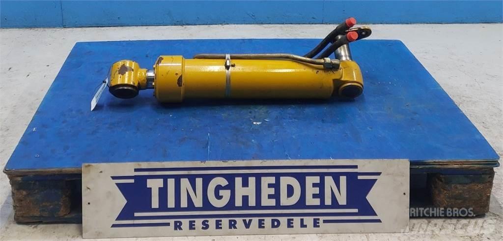Hydrema 906B 液压