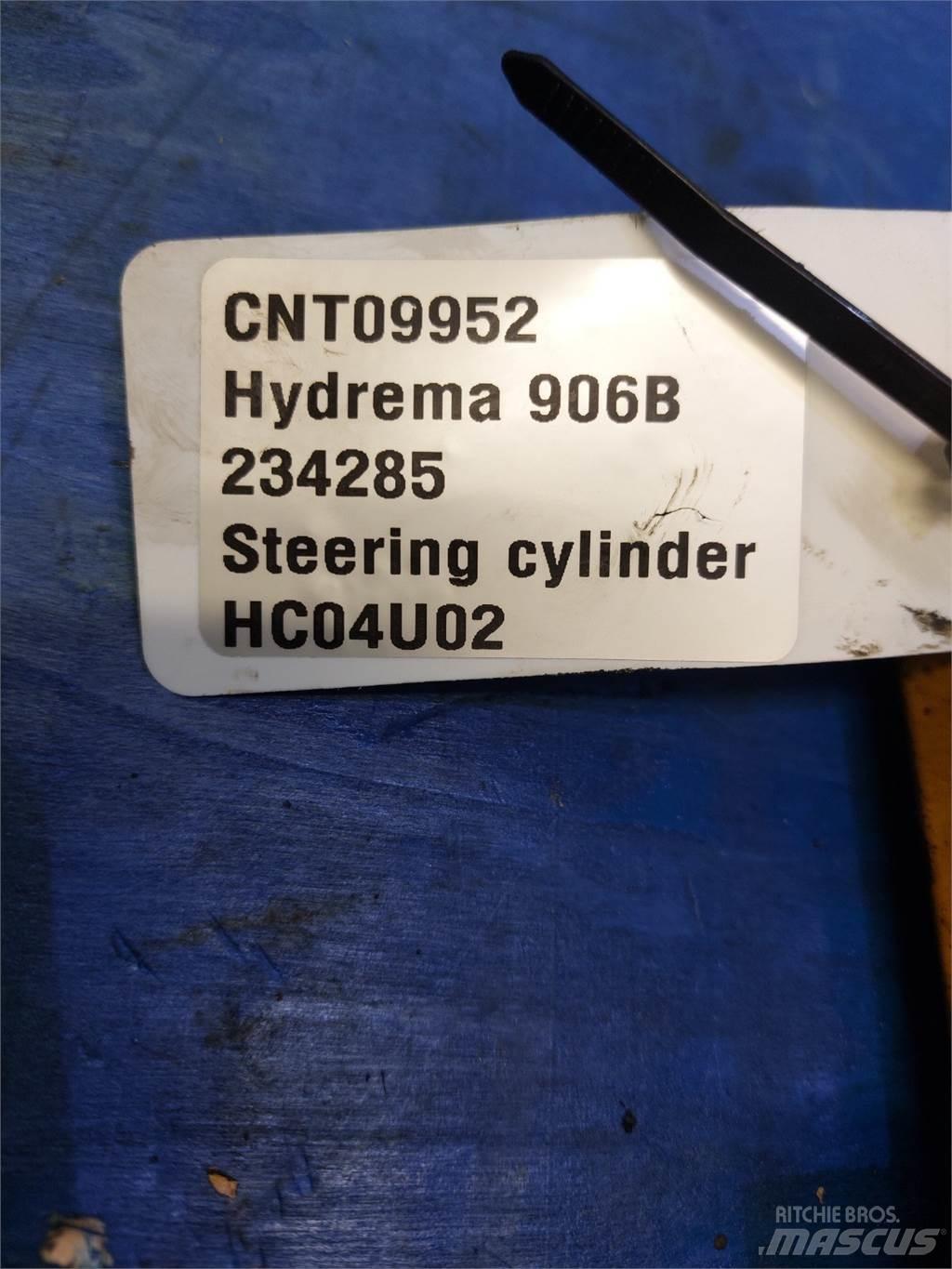 Hydrema 906B 轴