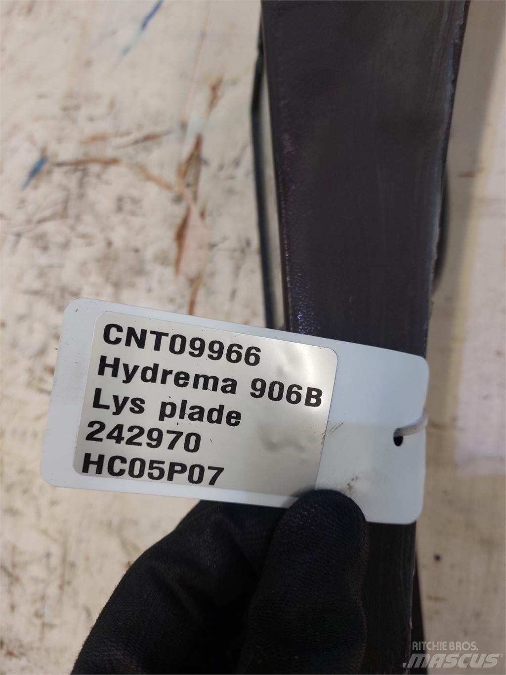 Hydrema 906B 电子设备