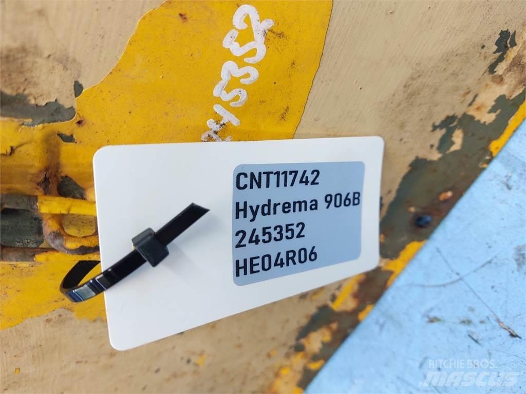 Hydrema 906B 筛选机