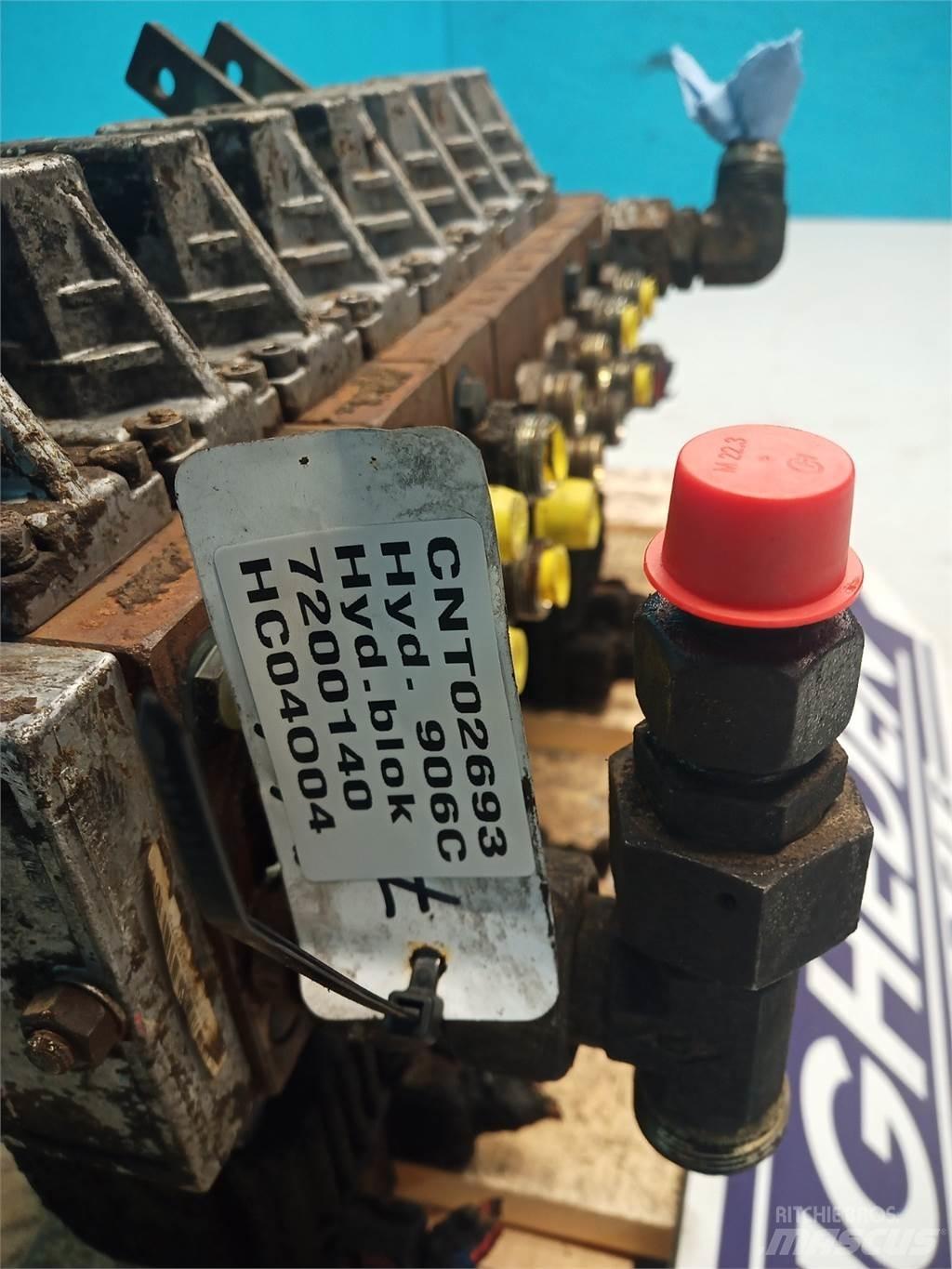 Hydrema 906C 液压