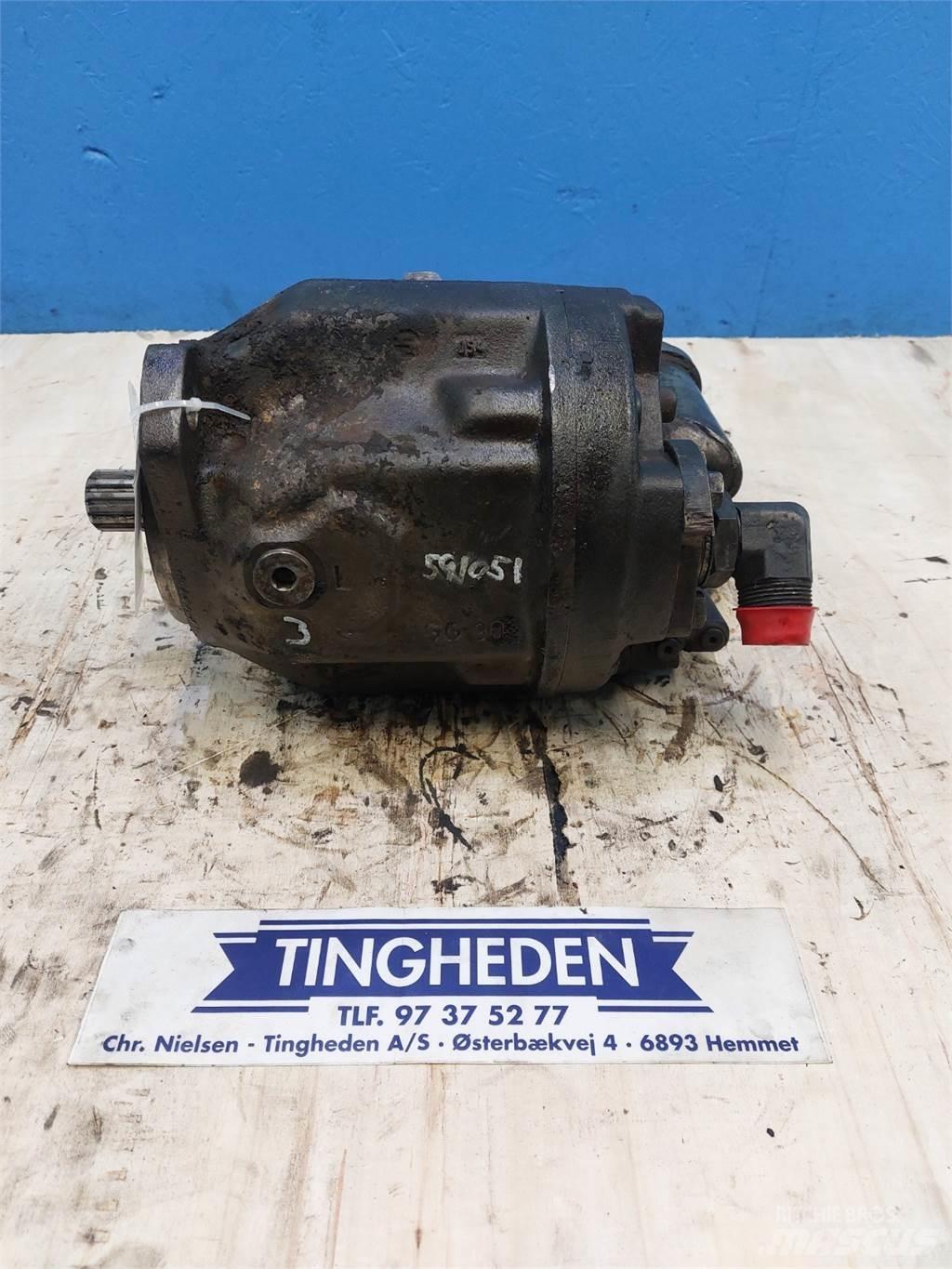 Hydrema 906C 液压