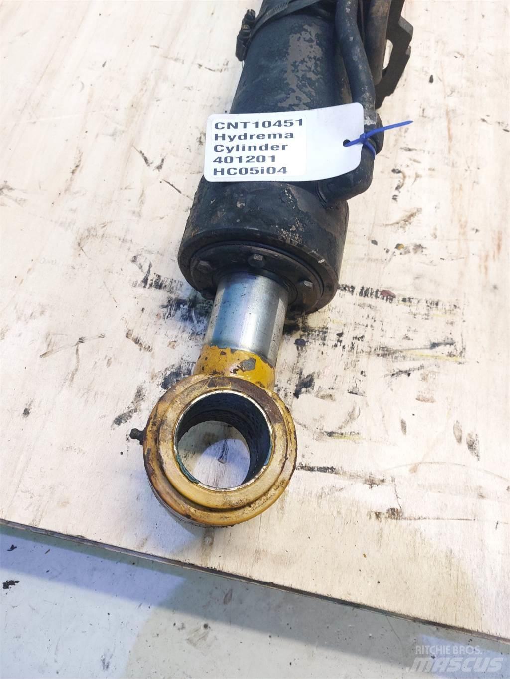 Hydrema 906C 吊杆和铲斗