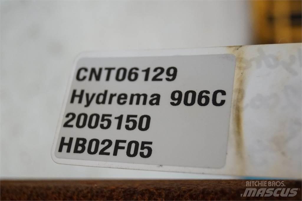 Hydrema 906C 驾驶室与内部