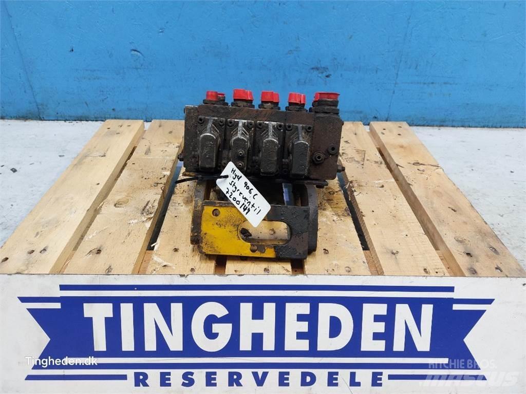 Hydrema 906C 液压