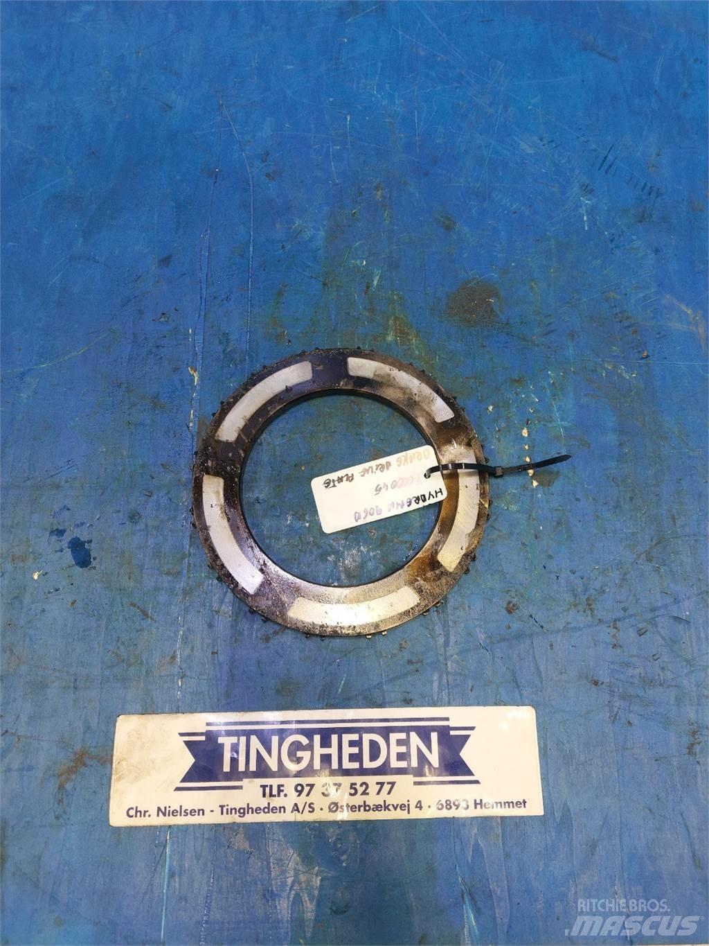 Hydrema 906D 传动装置