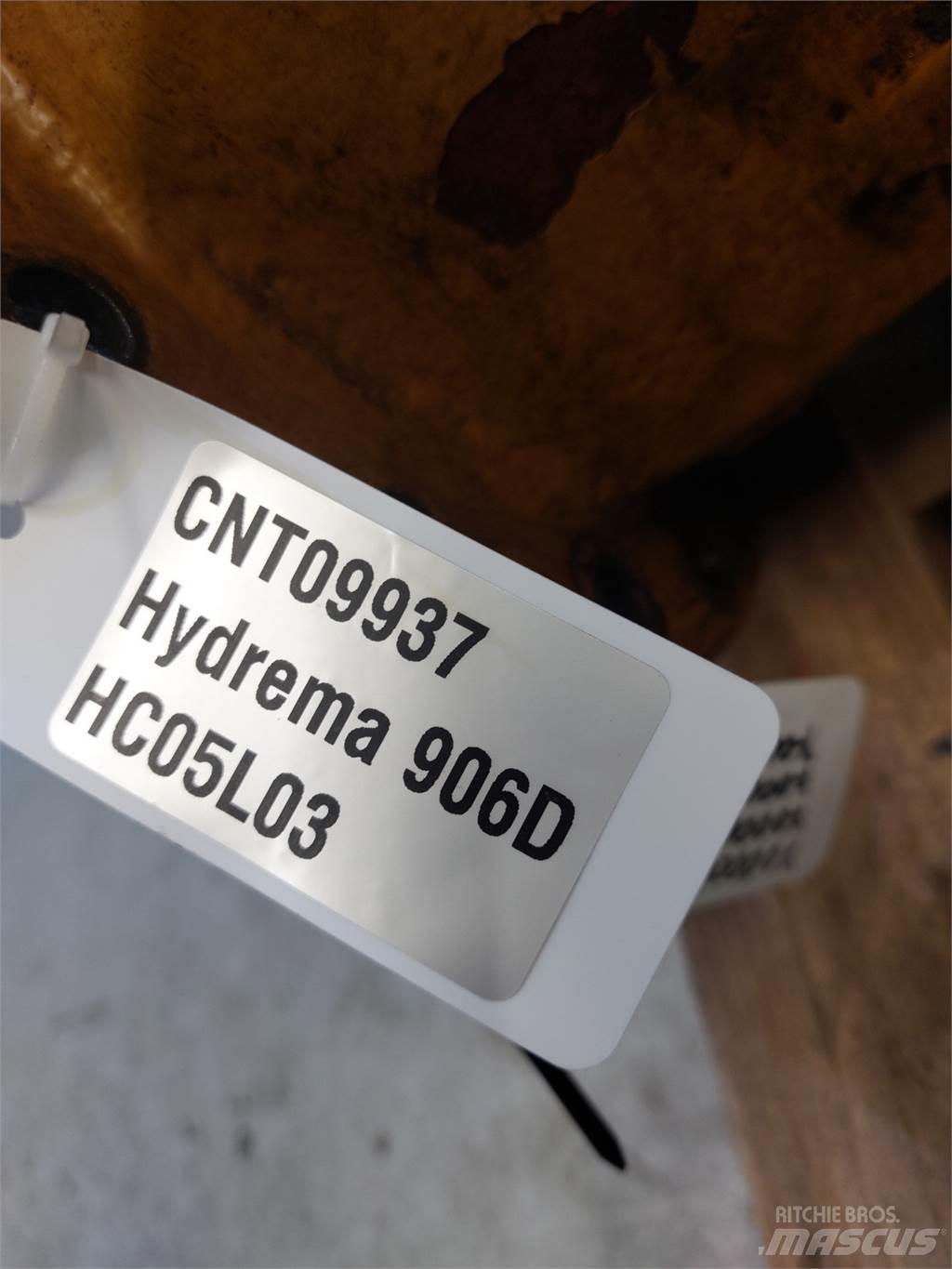 Hydrema 906D 轴