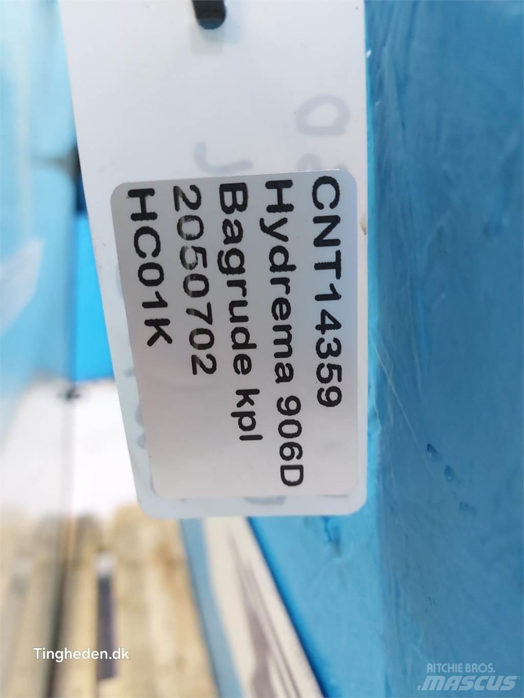 Hydrema 906D 驾驶室与内部