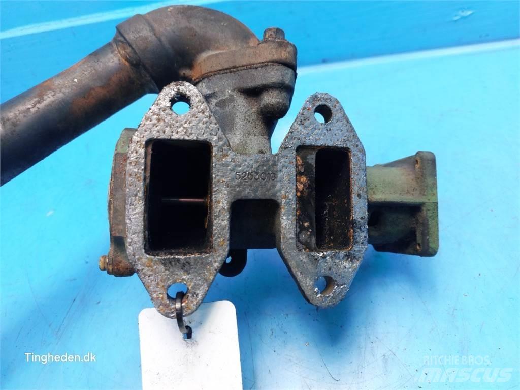 JCB 427 HL 发动机