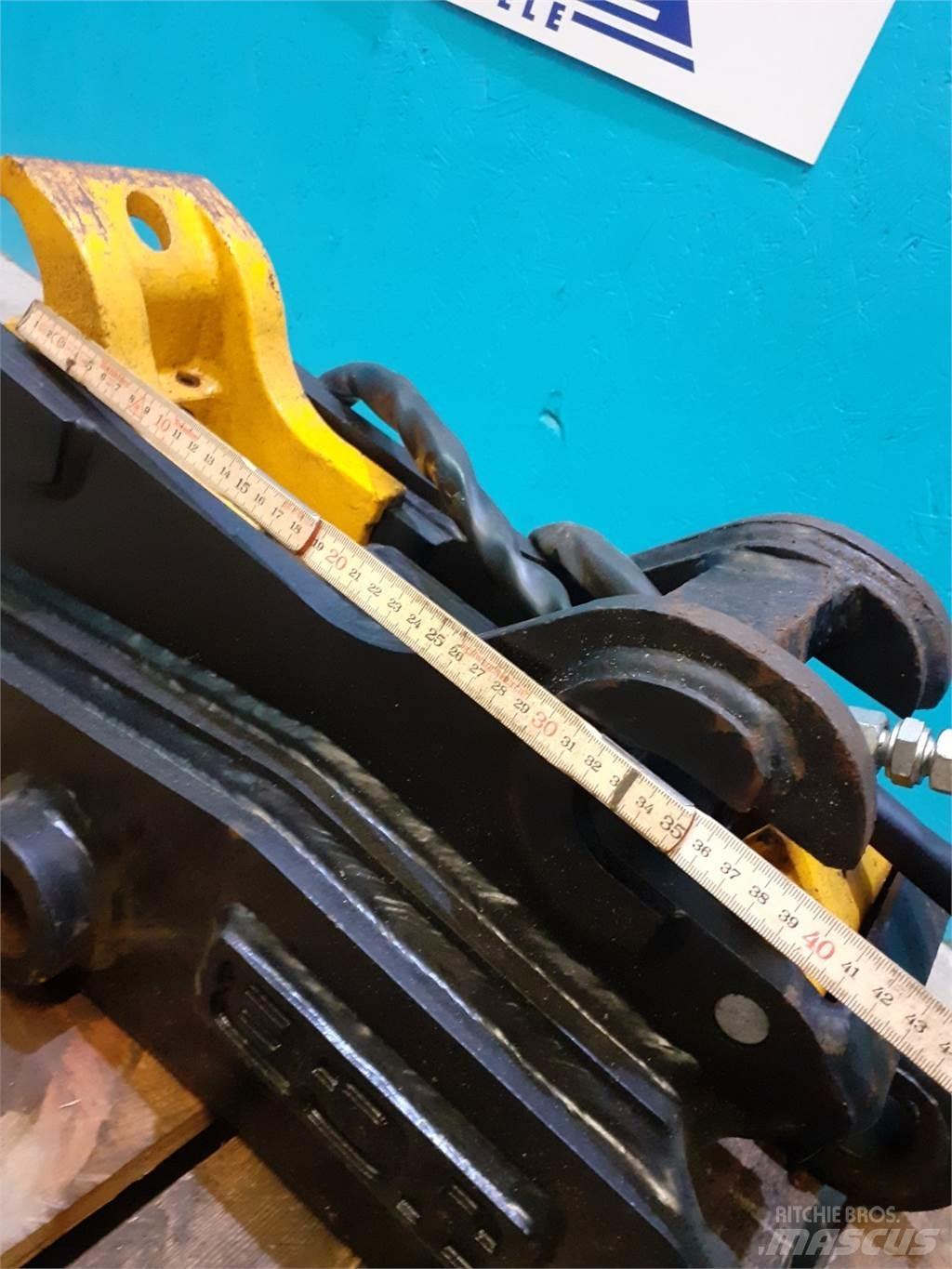 JCB 4CX 快速连接器