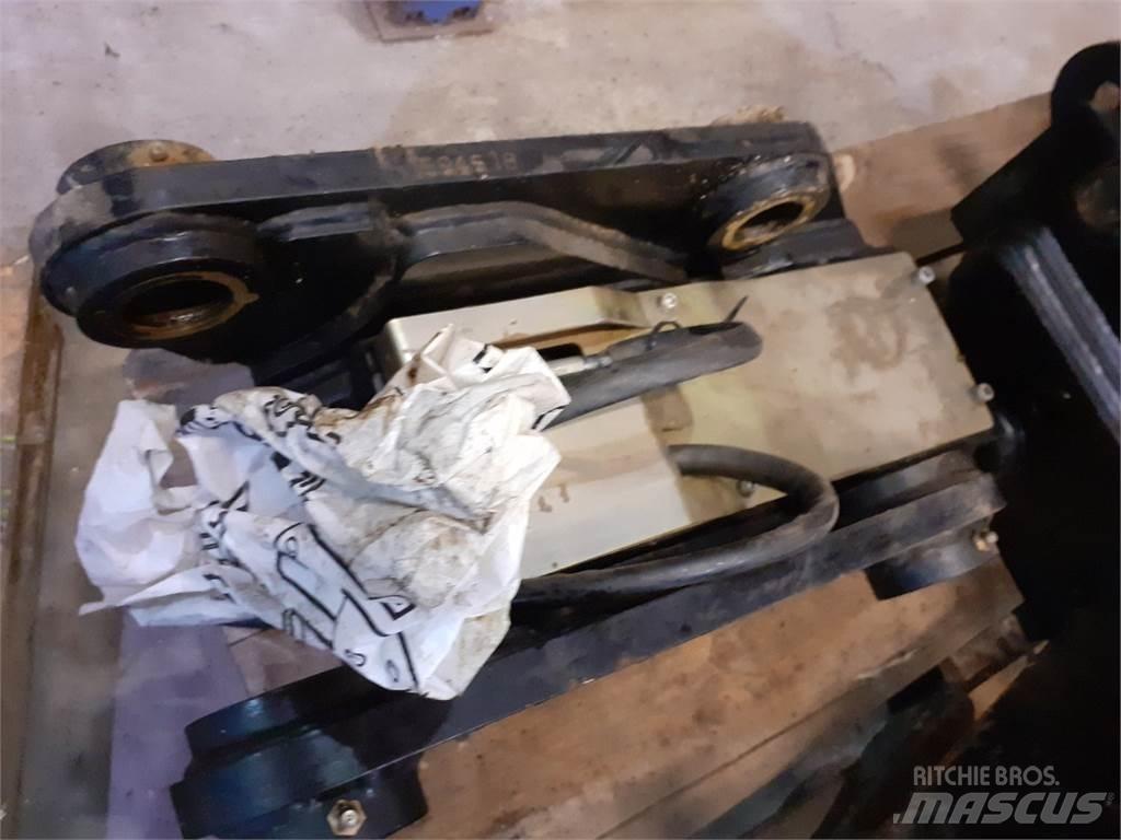 JCB 4CX 快速连接器