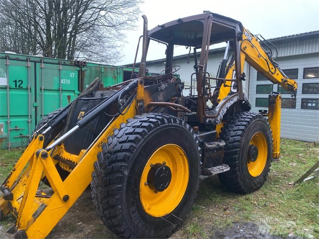 JCB 4CX 反铲装载机