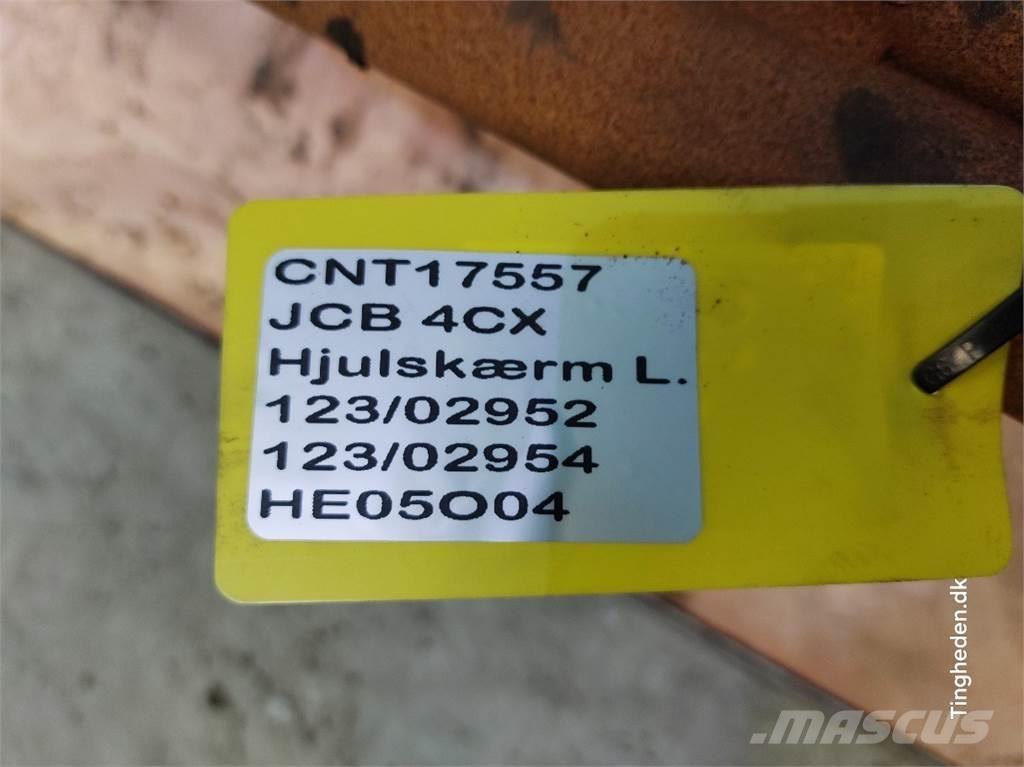 JCB 4CX 筛选机