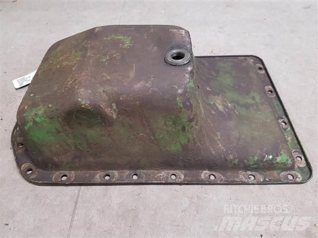 John Deere 1020 发动机