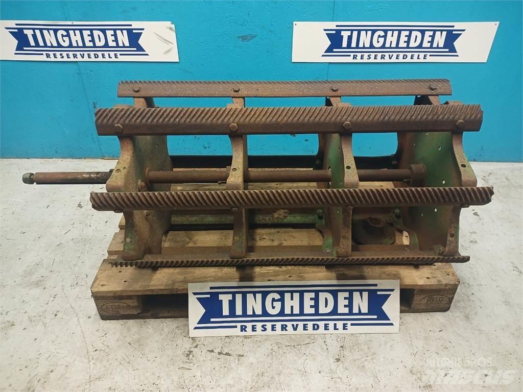 John Deere 1042 联合收割机配件