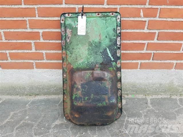 John Deere 1052 发动机