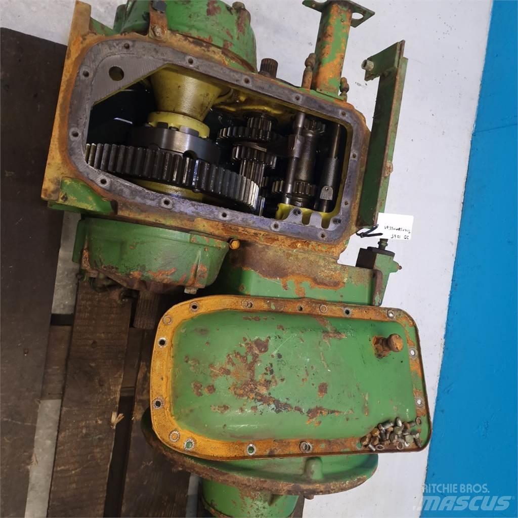 John Deere 1065 传动装置