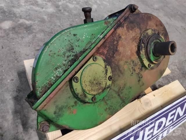 John Deere 1085 传动装置