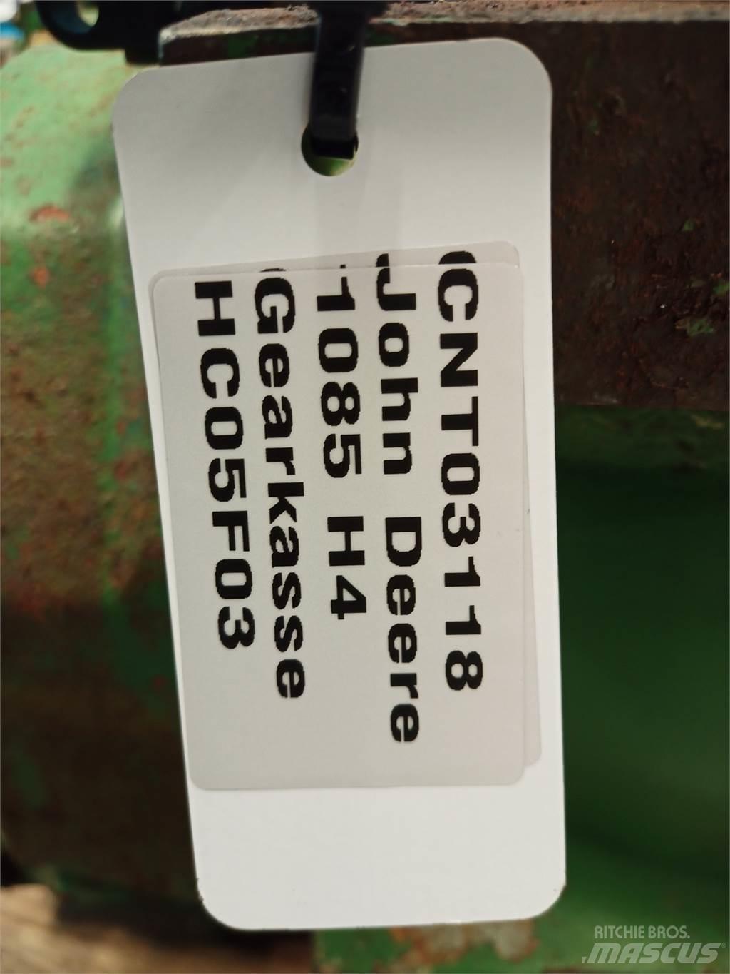 John Deere 1085 传动装置