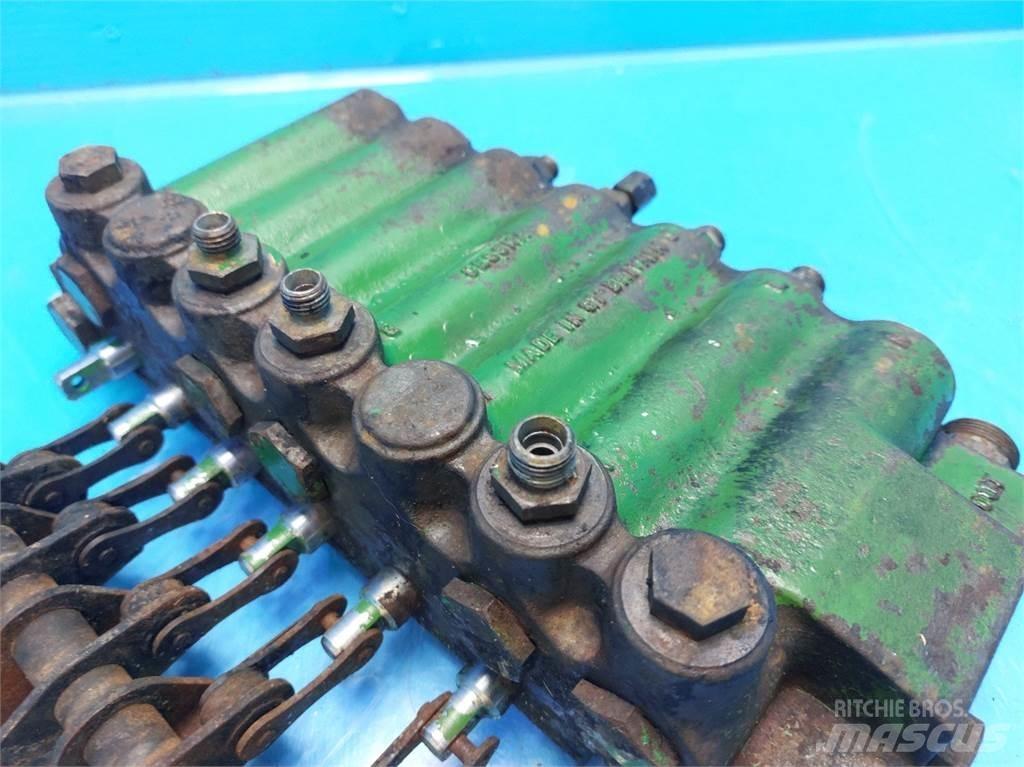 John Deere 1085 液压