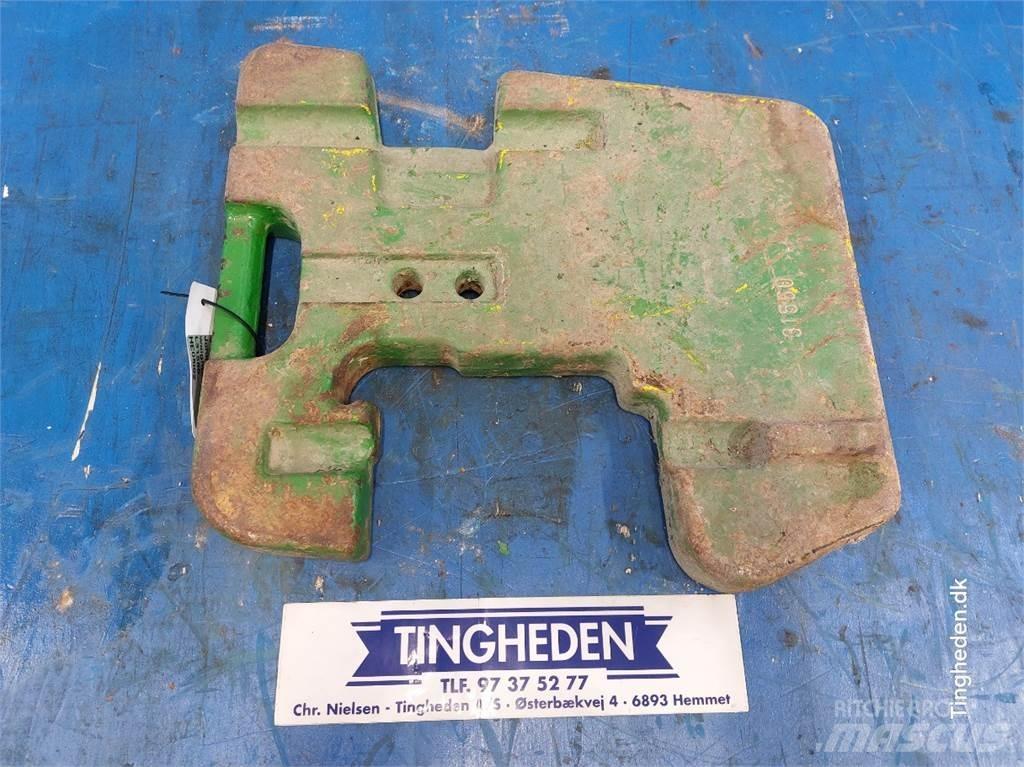 John Deere 1120 前配重块