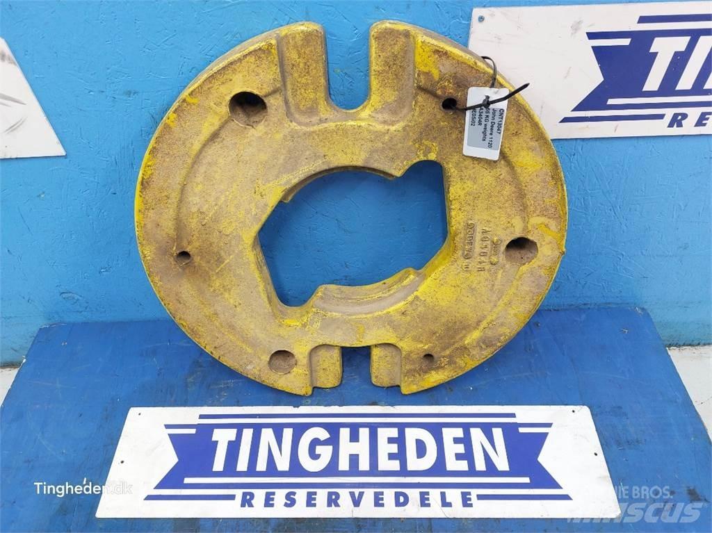 John Deere 1120 前配重块