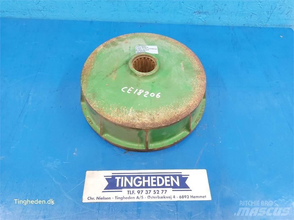 John Deere 1165 传动装置