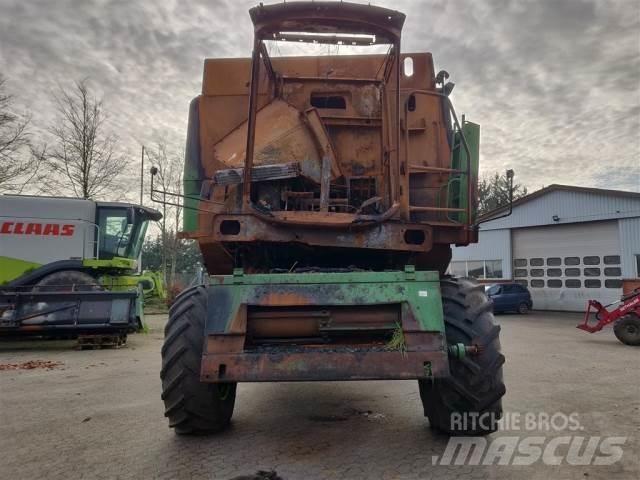 John Deere 1177 联合收割机