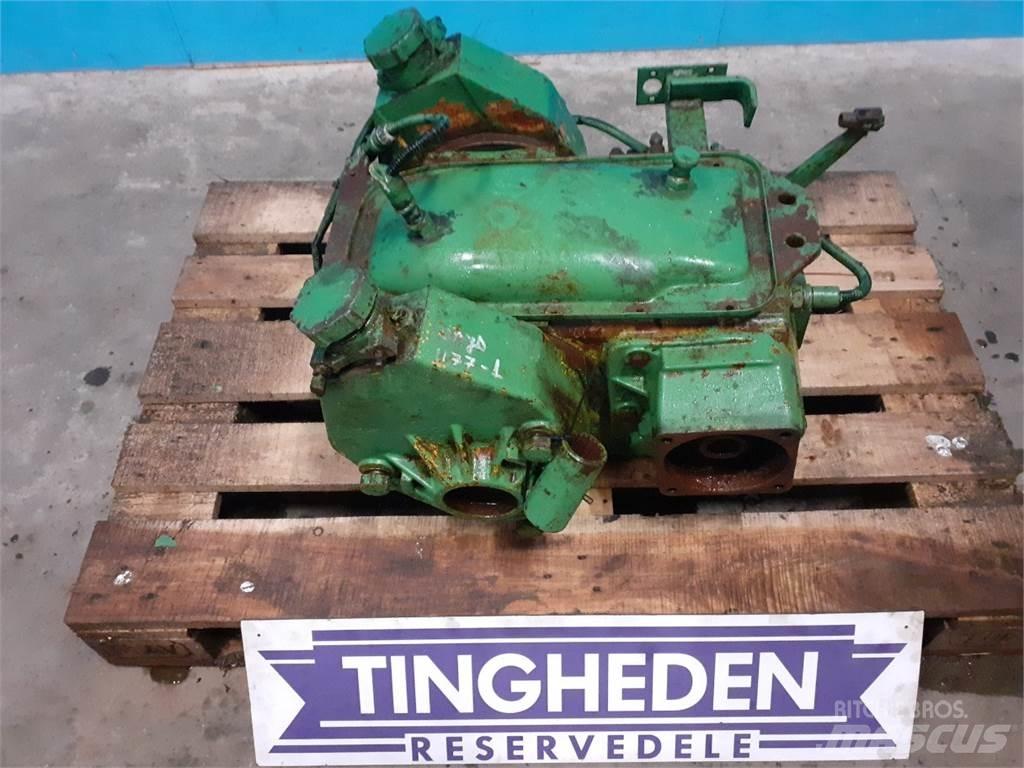 John Deere 1177 传动装置