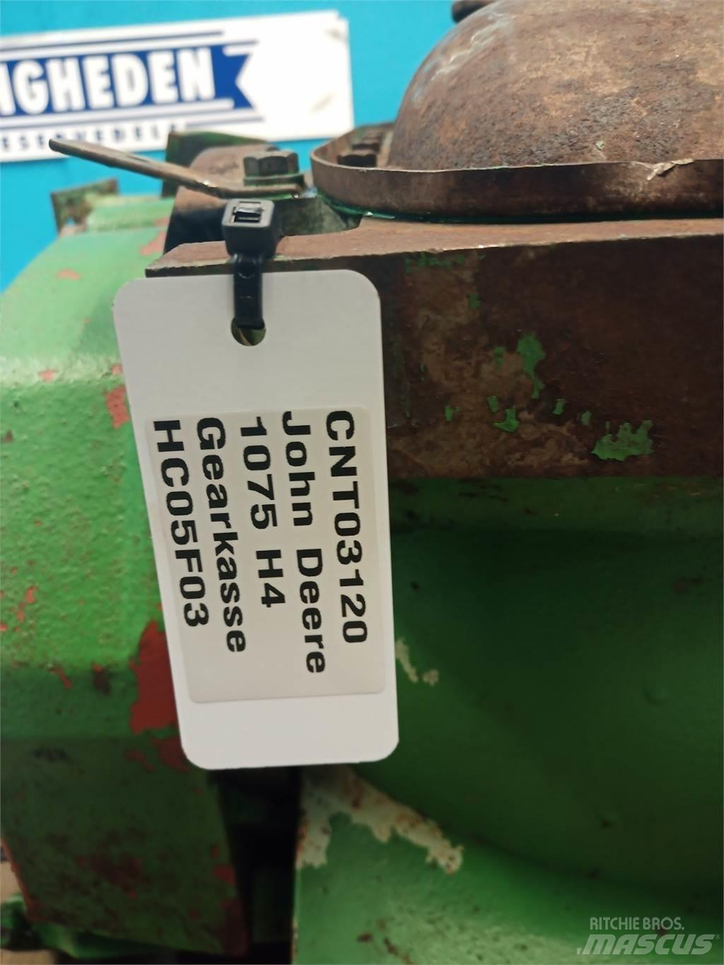 John Deere 1177 传动装置