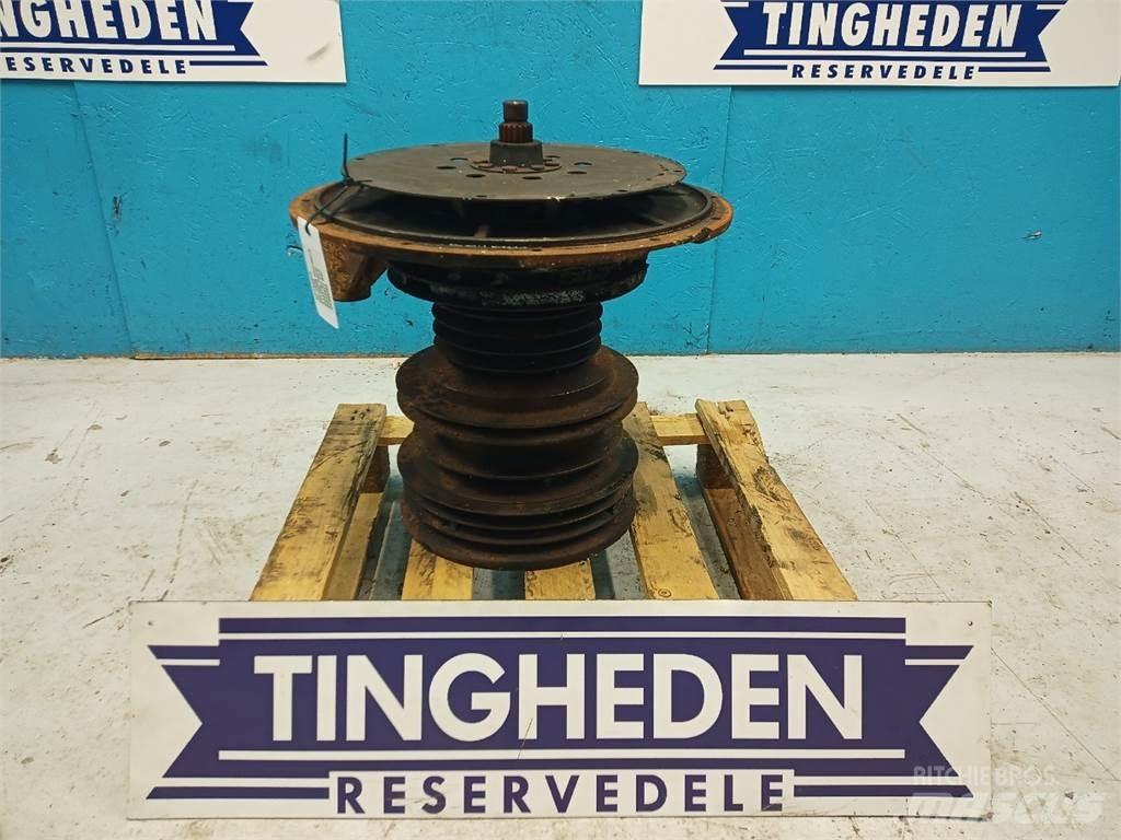 John Deere 1550 农业机械-其他