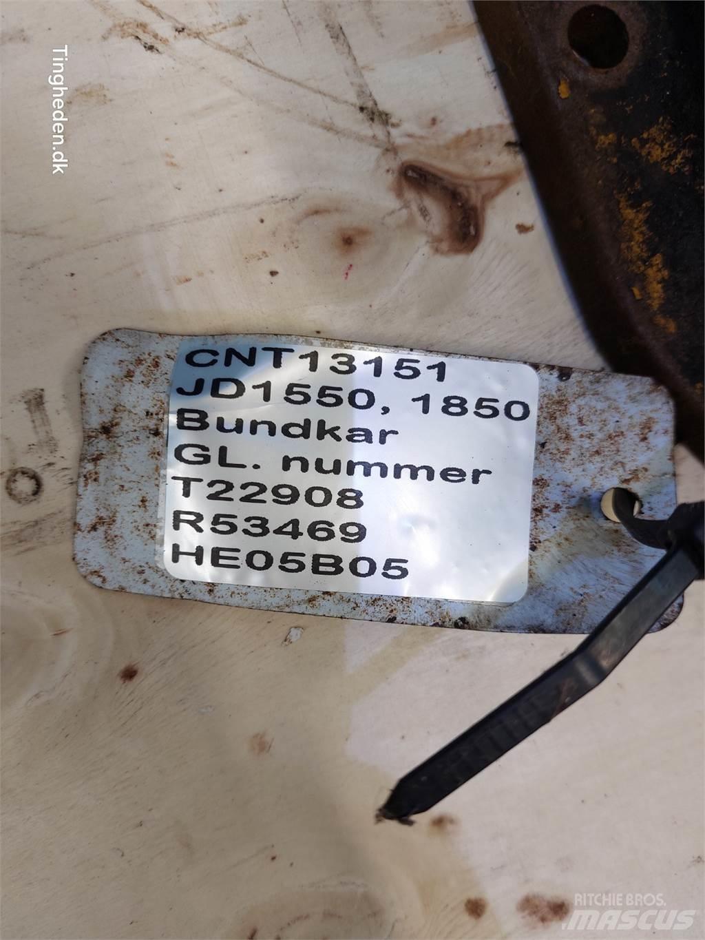 John Deere 1550 发动机