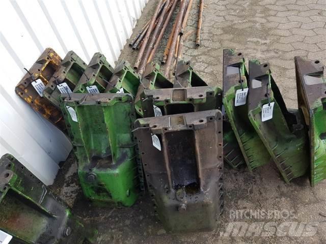 John Deere 2030 发动机