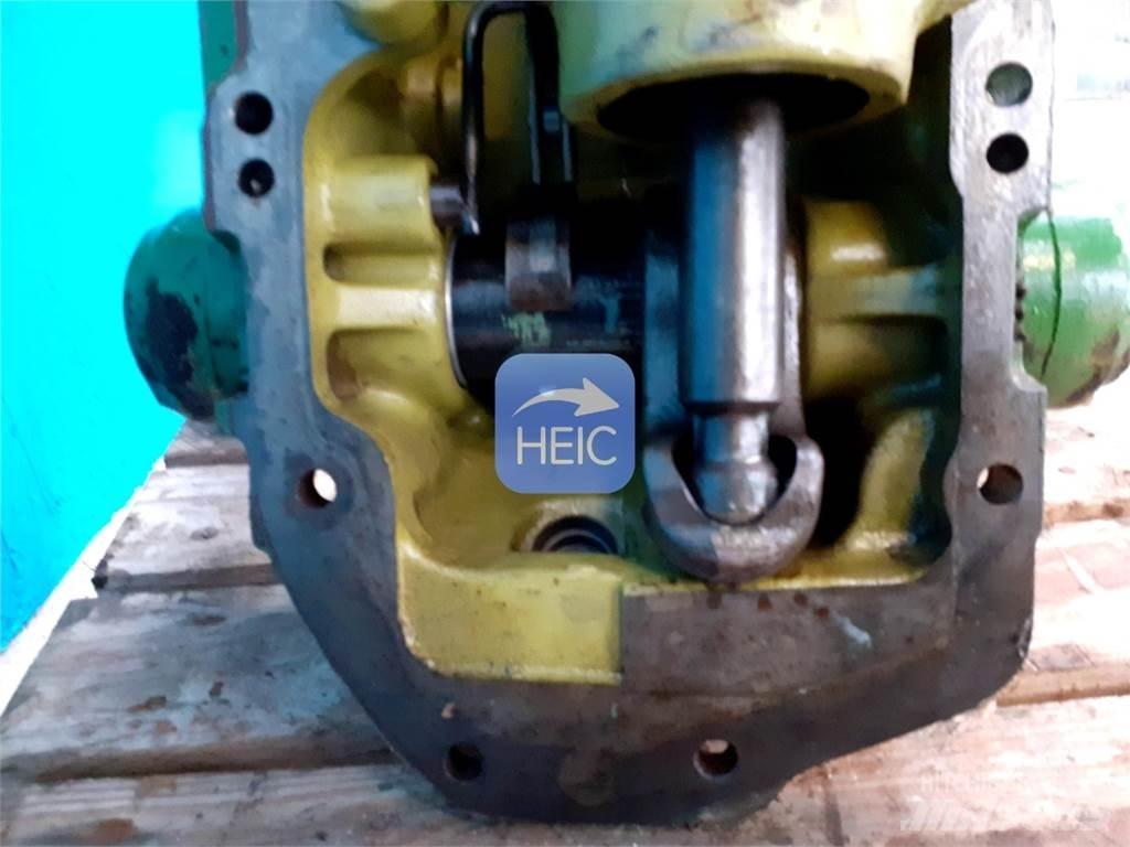 John Deere 2030 其他拖拉机配件