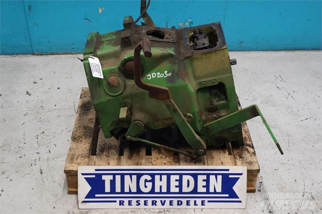 John Deere 2030 传动装置