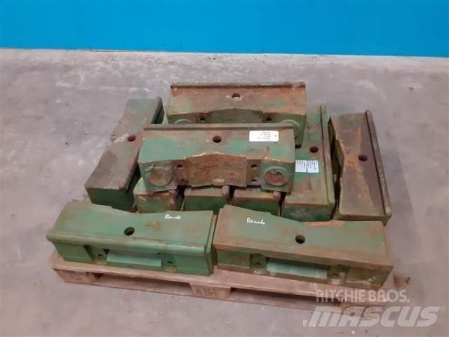 John Deere 2040 前配重块