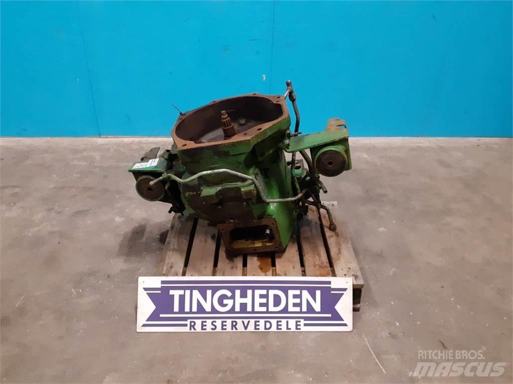 John Deere 2040 传动装置