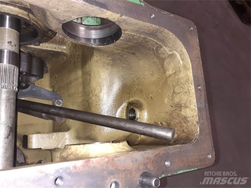 John Deere 2040 传动装置