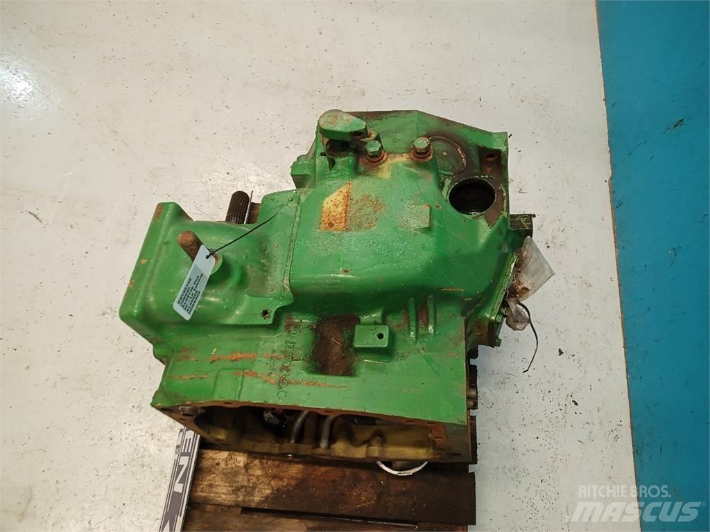 John Deere 2040 传动装置