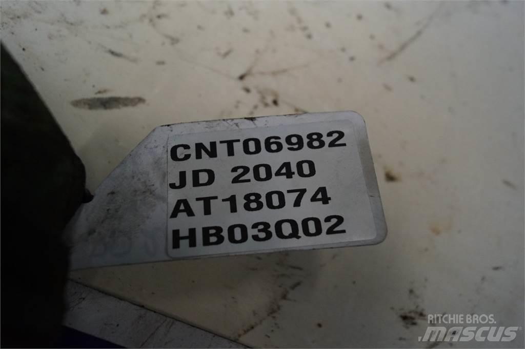 John Deere 2040 散热器