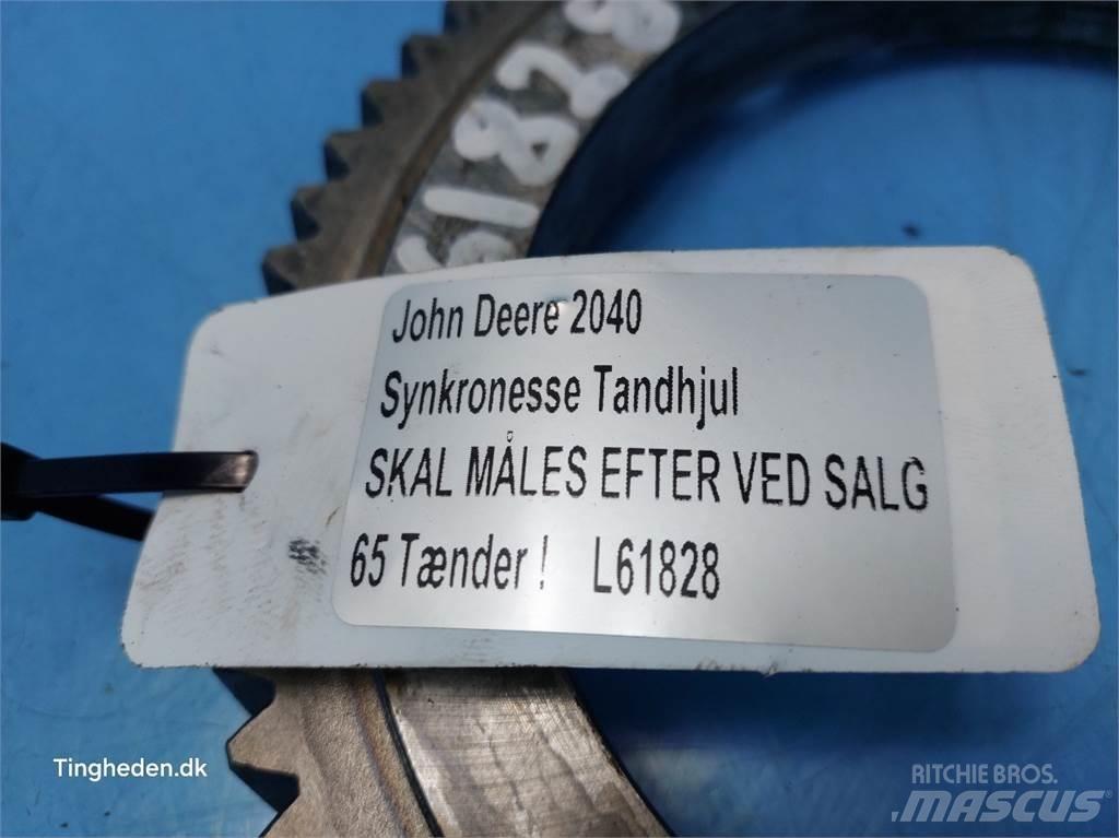 John Deere 2040 传动装置