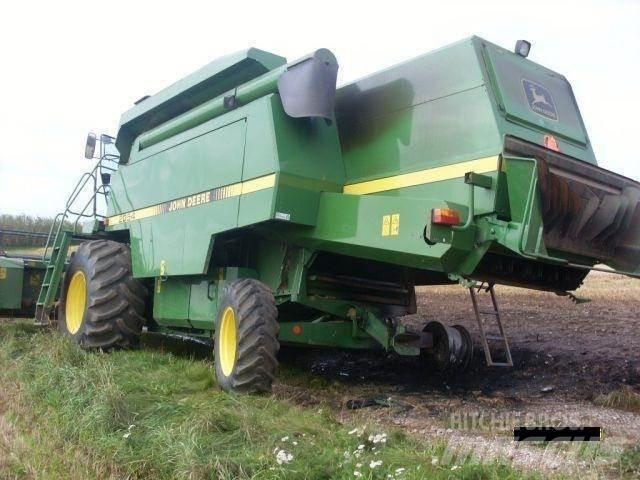 John Deere 2054 联合收割机