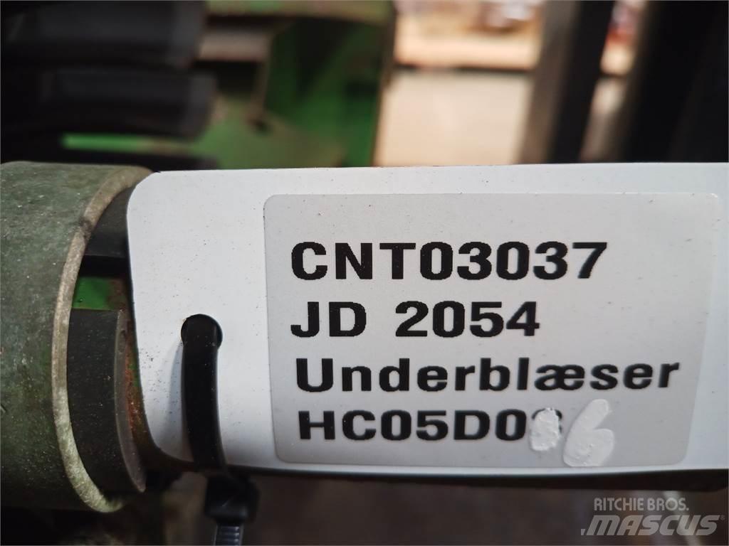 John Deere 2054 融雪撒布机