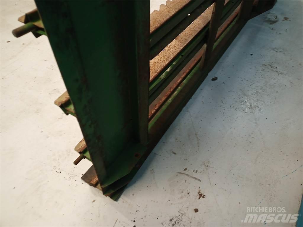 John Deere 2054 融雪撒布机