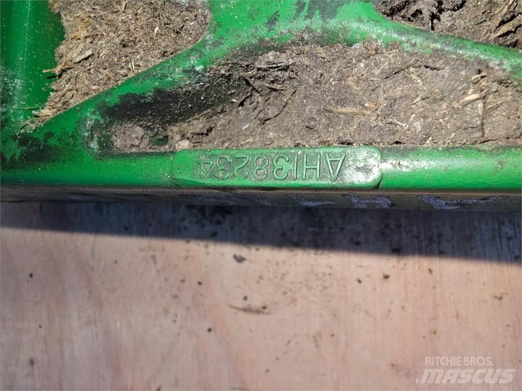 John Deere 2054 融雪撒布机