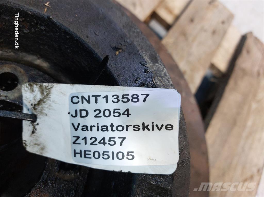 John Deere 2054 农业机械-其他
